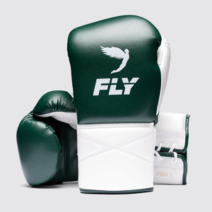 Gants de boxe OEM Custom Pro X Fly Sparring, vert et blanc, en cuir de vachette véritable, fermeture à lacets, nouveau modèle Fly Boxing Gloves - Product Image 1
