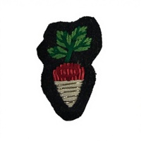 Patch en velours brodé à la main avec motif de carotte personnalisé pour chapeaux - Broderie artisanale 3D de luxe