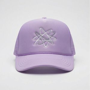 Gorra de béisbol con logo Atom de Lavender Cap, elegante sombrero masculino de moda, la elección más demandada, de algodón transpirable, la última tendencia de verano. - Product Image 1