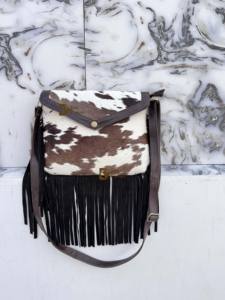 กระเป๋าถือหนังวัวแท้ลายขนสัตว์แบบใหม่ ดีไซน์เก๋ไก๋สไตล์ยิปซี วินเทจ พร้อมพู่ห้อย สำหรับผู้หญิง - Product Image 2