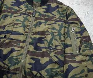 Chaqueta de mezclilla sólida de fábrica con forro polar, estilo bomber regular, transpirable, de secado rápido, ecológica, para hombre, ideal para invierno. - Product Image 4