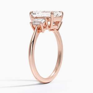 Anillo de Compromiso Solitario Embrace con Tres Piedras de Moissanita, Chapado en Oro de 14K, Engaste de Garras, Certificado GRA, para Aniversario de Bodas - Product Image 4