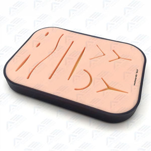 Kit de Sutura Quirúrgica Más Vendido, Set Completo de Práctica con Estuche Grande de Cuero Resistente e Instrumentos Médicos Completos - Product Image 5