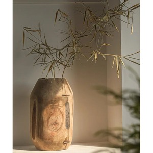 Vase en céramique artisanal rustique brun mat pour décoration de table - Product Image 1