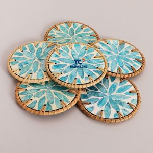 Posavasos de Concha de Madreperla y Ratán, Color Verde Menta Azul Claro, con Diseño Floral, Ecológicos, Hechos a Mano, Minimalistas, Clásicos, para Bebidas - Product Image 1