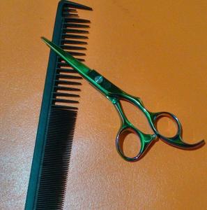Tijeras Profesionales de Precisión de 7.5 Pulgadas, Mini Tijeras Japonesas de Acero Inoxidable 440C para Barba, Nariz y Cabello - Product Image 6