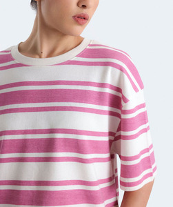 Camiseta de Algodón Suave con Estampado Personalizado para Mujer, Color Rosa a Rayas, Corte Regular, Manga Corta, 100% Algodón, Cuello Redondo - Product Image 6