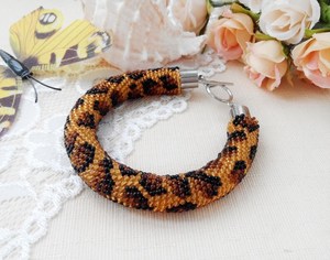 สร้อยข้อมือเงินแท้ประดับลูกปัดลายเสือดาว ปรับขนาดได้ หรูหรา ชุบเงิน ของขวัญวันครบรอบสำหรับผู้หญิง - Product Image 2