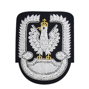 Badges brodés faits main personnalisés en fil d'or, OEM ODM, vente en gros, badges en métal, broderie artisanale sur mesure - Product Image 6