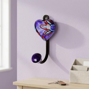 Crochet mural en céramique artisanal Ba en forme de cœur violet pour vêtements, crochet simple décoratif luxueux - Product Image 3