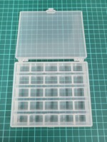 Boîte de rangement pour canettes DK-980 à 25 compartiments |   Organisateur carré léger en plastique transparent à 25 compartiments avec couvercle à charnière