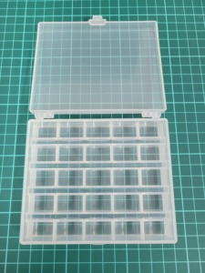 Boîte de rangement pour canettes DK-980 à 25 compartiments |   Organisateur carré léger en plastique transparent à 25 compartiments avec couvercle à charnière - Product Image 4