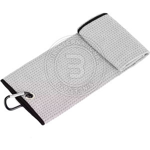 Serviette de golf fonctionnelle et sportive avec boucle de suspension intégrée pour fixation sur sac de caddie - Product Image 2
