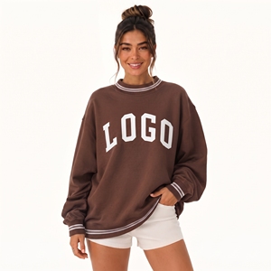 Sudadera con cuello alto y parche bordado con logotipo personalizado, sudadera holgada con cuello alto para mujer - Product Image 1