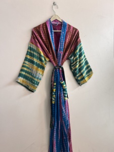 Kimono de Seda Crepé Reciclada para Mujer, Estilo Vintage, Kimono Largo de Seda Saree - Product Image 5