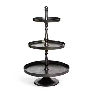 Soporte de Metal para Tartas de Diseño, Soporte para Exhibición de Postres, Soporte para Cupcakes, Decoración de Mesa Contemporánea, Ecológico, Hecho a Mano - Product Image 2