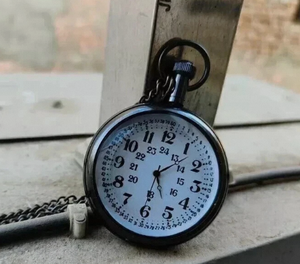 Montre de poche en laiton avec chaîne, style nautique maritime victorien, cadeau - Product Image 1