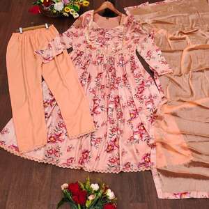 ชุดราตรีพิมพ์ลายสำหรับงานดีไซน์เนอร์มีลายคอผ้าด้านล่างพร้อมสีพีช Dupatta - Product Image 3