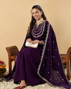Conjunto de Salwar Kameez Bordado Morado para Mujer, Traje Tradicional Anarkali con Dupatta para Bodas y Fiestas - Product Image 2