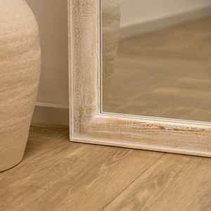 Miroir sur pied en bois blanc minimaliste avec cadre incurvé lisse pour salon moderne, chambre à coucher, hôtel, décoration intérieure - Product Image 5