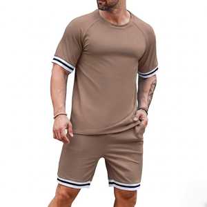 Ensemble décontracté deux pièces pour homme : T-shirt oversize et short assorti – Style streetwear confortable et tendance – Collection été 2026 - Product Image 5