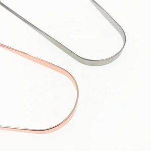 Juego de 2 raspadores de lengua con punta de cobre en oro rosa, forma de U, alambre de acero inoxidable, elimina bacterias bucales y el mal aliento, para adultos, uso diario. - Product Image 4