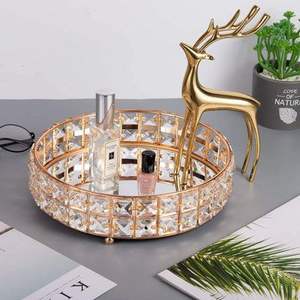 Plateau de service rond en cristal fait main, parfait pour les mariages, les célébrations et les centres de table décoratifs - Product Image 1