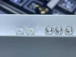 Diamante sintético cultivado en laboratorio de corte redondo de 3.00 quilates VS1 con certificado IGI para la fabricación de joyas, anillos, pendientes y colgantes. - Product Image 3