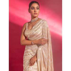 ชุดผ้าแพรจอร์เจียประดับเลื่อมครีมส่าหรีพร้อมเสื้อสตรี - Product Image 5