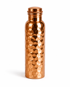 Botella de Agua Estilo Americano 100% Cobre Puro con Acabado Martillado, Antiderrames, Revestimiento Anticorrosión, Tapa Push-Pull, Agarre Manual - 900ml, Libre de BPA - Product Image 1