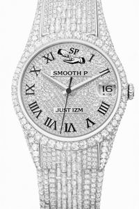 Reloj de pulsera para hombre con esfera romana personalizada, ventana de fecha, diamantes de moissanita, logotipo personalizado y tono plateado - Product Image 2