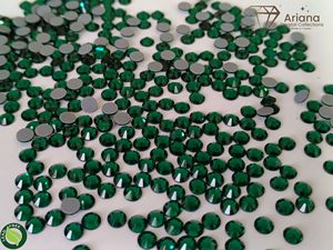 Strass ronds à dos plat Ariana Crystal, vert émeraude, olivine, kaki, à fixer à chaud, pierres lâches, sans nickel, fabriqués à Taïwan - Product Image 2
