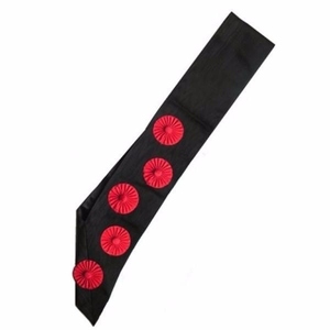 Écharpe du Rite Écossais du 9e Degré, Écharpe Noire Moirée, Écharpe à 5 Roses Rouges, Écharpe de l'Élu des Neuf, Écharpe Maçonnique, Régalia du Rite Écossais, Franc-maçon - Product Image 1