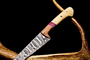 Cuchillo de Caza Hecho a Mano de Acero de Damasco, Hoja de Punta Caída, Mango de Madera, 13 Pulgadas, Borde Biselado Afilado, Uso en Exteriores - Product Image 3