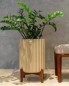 Support de plantes en bois de luxe fait à la main pour l'intérieur et l'extérieur, support de jardinière - Product Image 6
