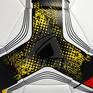 Balones de fútbol con características de manejo equilibrado, diseñados para entornos de entrenamiento activo. - Product Image 6