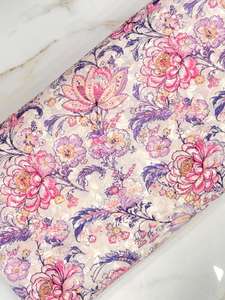 Tissu en organza imprimé numériquement à motifs floraux multicolores avec broderie au fil et travail de paillettes pour costumes de créateurs, saris, kurtis, etc. - Product Image 5