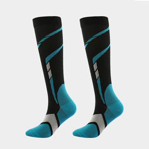 Chaussettes de compression sportives pour le soutien de la circulation, respirantes, imperméables, légères, durables, médicales, avec couleurs et tailles personnalisées - Product Image 1