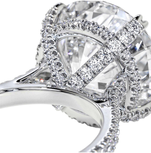 Anillo de compromiso de diamante redondo brillante de 3 quilates de alto perfil con engaste de catedral, diamantes bajo la galería y talle pavé en oro blanco - Product Image 2