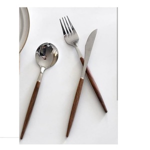 Vaisselle en bois, cuillères en bois pour restaurants et hôtels, ensemble de cuisine en bois pour la table, cuillère et fourchette en bois écologiques - Product Image 6
