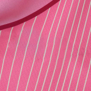 Nueva Llegada, Superventas, Alta Calidad, Alto Rendimiento, Precio al por Mayor, Jersey Deportivo Ligero de Poliéster con Logotipo Personalizado para Fútbol - Product Image 4