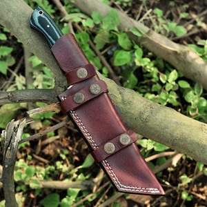 Cuchillo de caza de hoja fija de acero de Damasco personalizado, punta de cuchillo tipo Drop Point, mango de madera, borde biselado, 0.6mm de grosor, hecho a mano. - Product Image 3