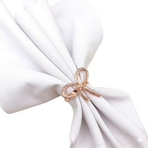 Ensemble de 4 anneaux à serviettes en laiton doré Royal, porte-serviettes en métal martelé de luxe pour mariage, banquet et décoration élégante de table. - Product Image 6