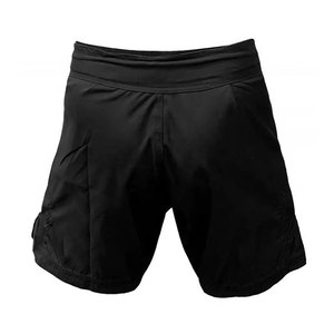 Pantalones cortos de grappling para hombre diseñados para un movimiento fluido durante el entrenamiento de MMA, la práctica de lucha y las sesiones de ejercicio. - Product Image 3