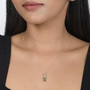 Pendentif Colonne en Cristal de Tourmaline Verte Naturelle Pierre de Naissance Pierre Précieuse Brute avec Capuchon en Argent Sterling 925 - Product Image 2