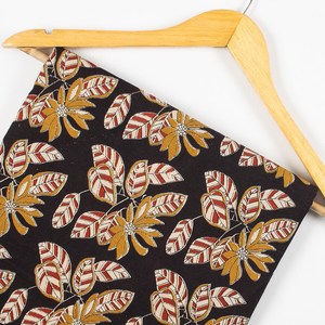 Tissu en coton léger 100 % imprimé à la main motif floral indien Sanganeri pour robes de filles, chemises et décoration intérieure, 90 GSM au mètre - Product Image 1