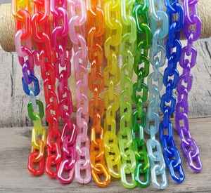 Minimalist <b>Resin</b> Chain Link <b>Sculpture</b> for Home Decoration - Product Image 3