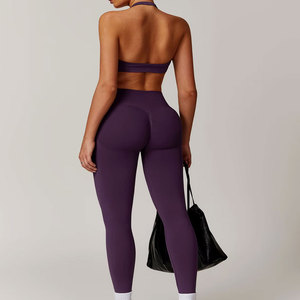 Ensemble de yoga pour femme en polyester élasthanne respirant, taille élastique, couleur unie, avec logo frontal, personnalisable, du meilleur fabricant, vêtements de sport écologiques - Product Image 3