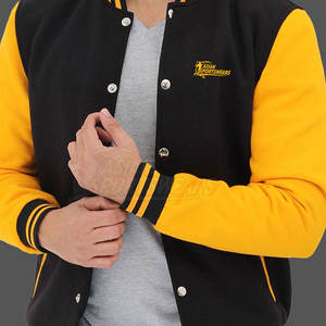 Veste universitaire pour homme inspirée du style collégial, conçue pour le confort, la chaleur et un style décontracté intemporel - Product Image 5