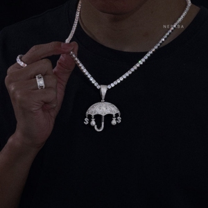 Colgante de Paraguas y Bolsa de Dinero - Colgante de Plata de Ley 925 con Moissanita, Colgante de Bolsa de Dinero con Moissanita, Colgante de Paraguas con Moissanita - Product Image 1